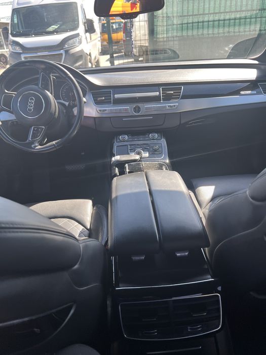 Vand audi A8 impecabil 2017