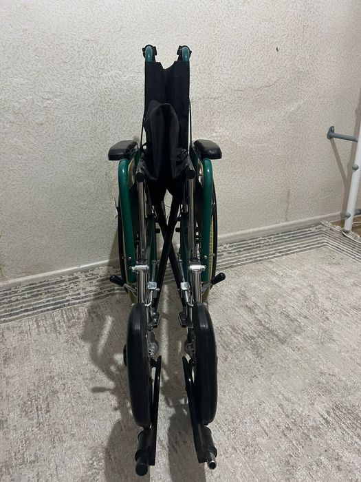 Инвалидная коляска