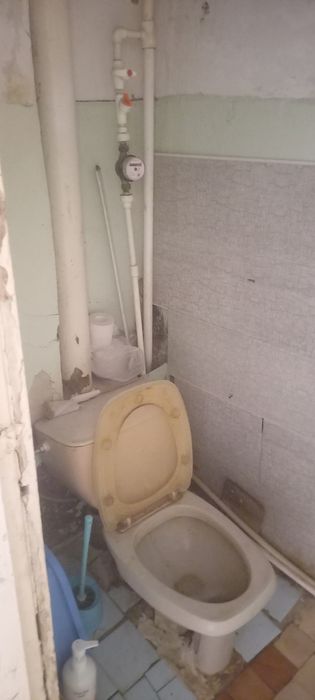 Аранча леса склада 1 хонали квартира ижарага бераман.2 этажда
