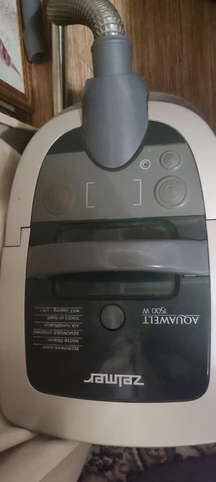 Моющий пылесос продам