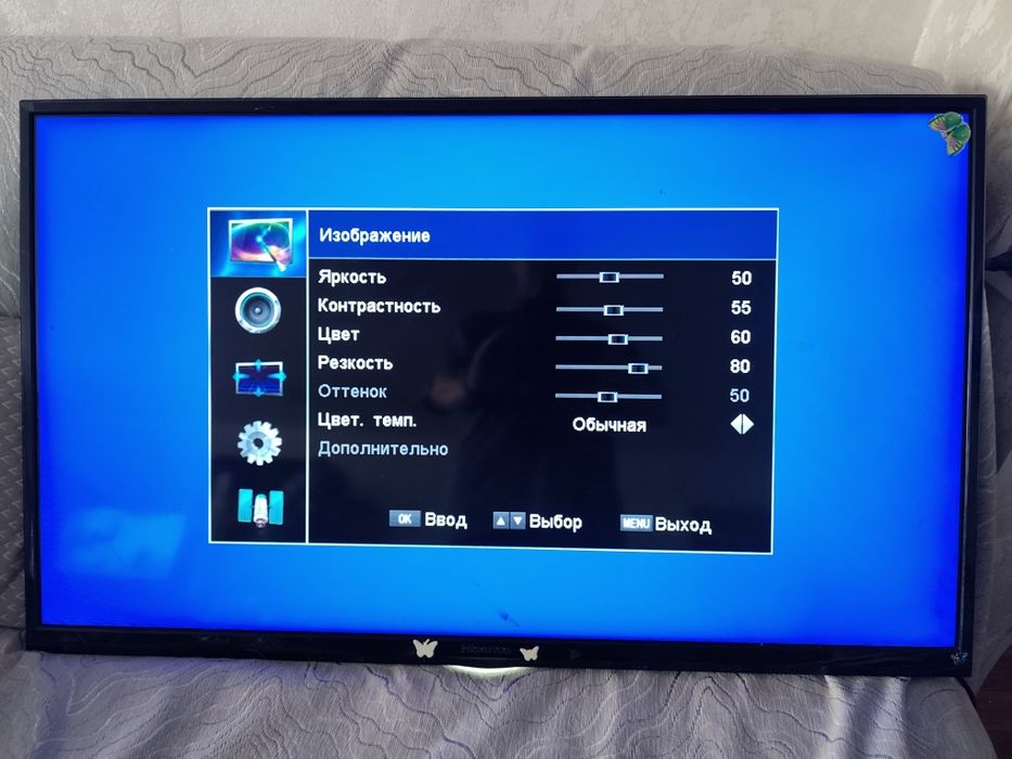 Телевизор Hisense 102 см.