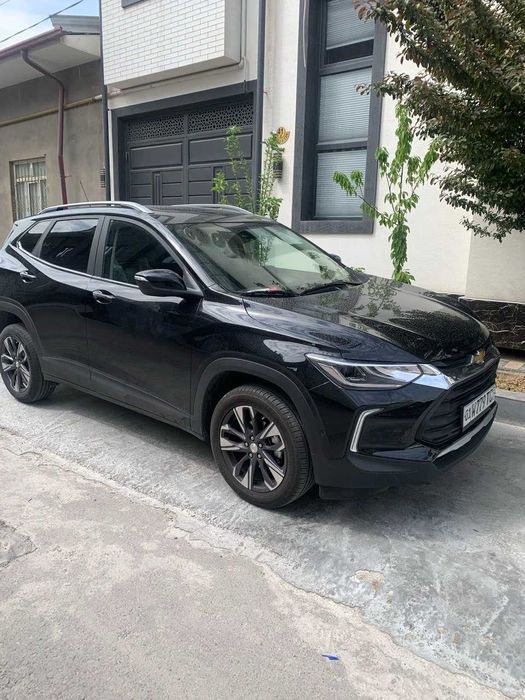 Продаю Срочно! Tracker premier + 2024г