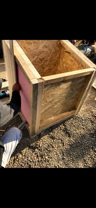 Cotet / cusca caine talie medie izolat