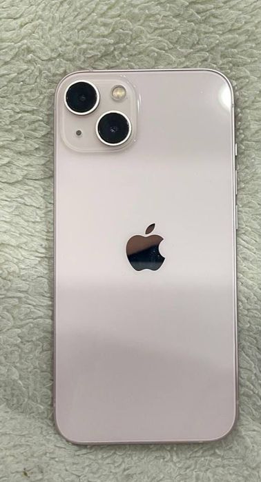 Продам iPhone 13