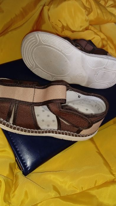 Комбинезон сандали продам