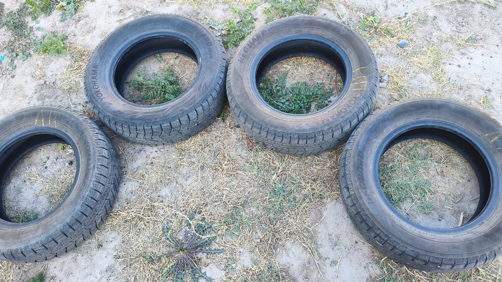 Продам зимные шины иокохама