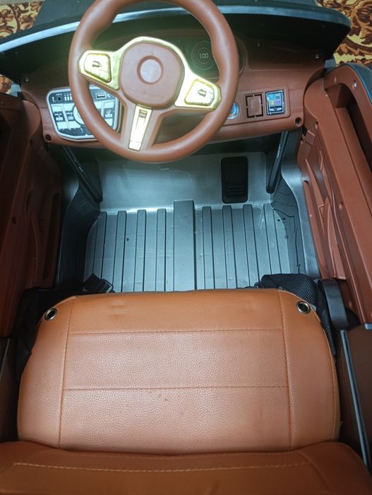 Продам Детскую машинку