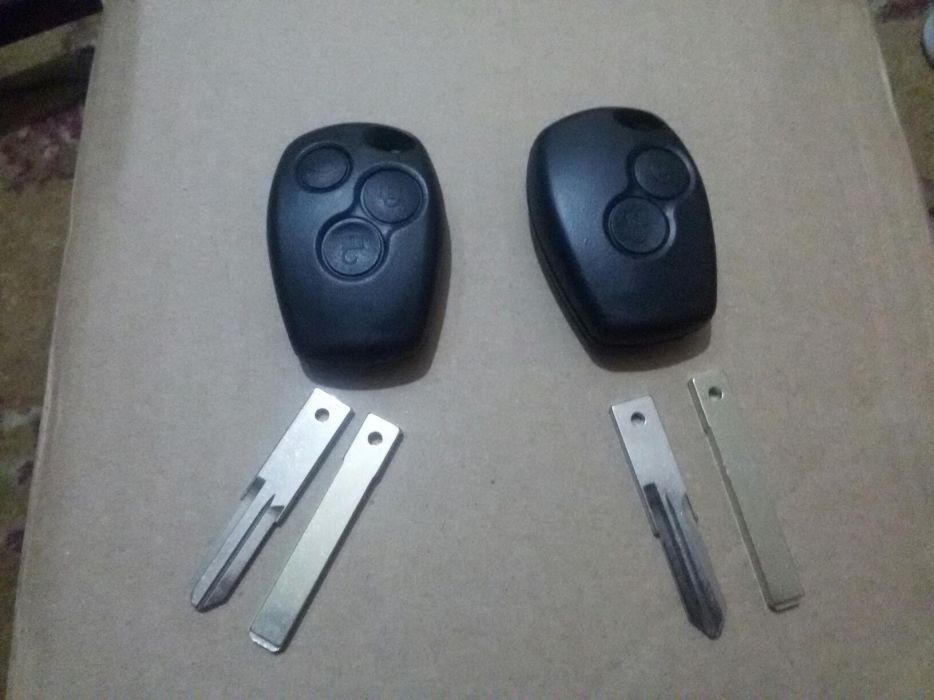 Cheie Chei Auto Dacia Renault 2/3 butoane NOUA