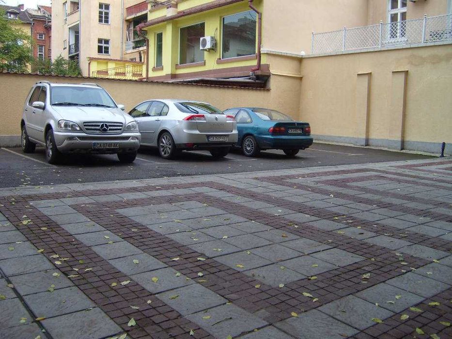 Офис в Центъра до Метрото