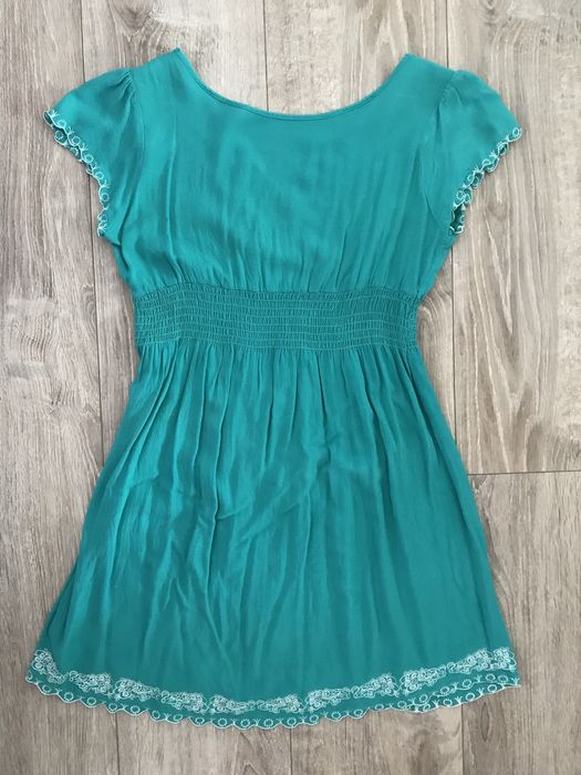 Rochie cu broderie nr.S