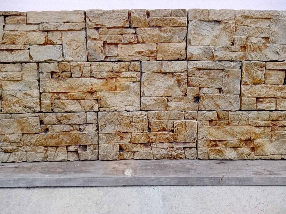 Гипсови и бетонови облицовки, имитиращи декоративен  камък.