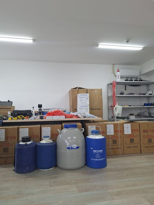 Сосуд дюар есть в наличии 6 10 35 литровый