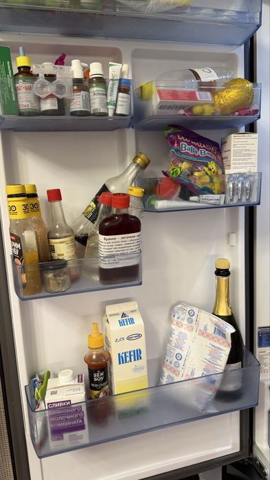 Холодильник на кухню