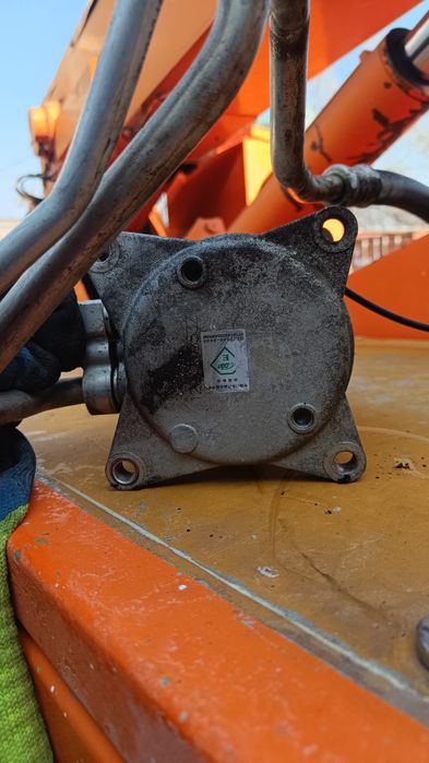 Продам компрессор кондиционера