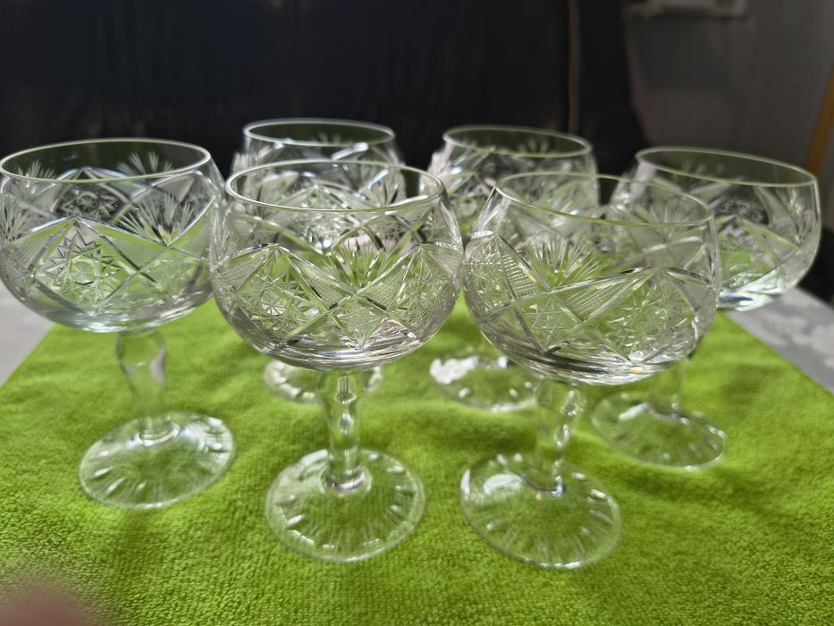 Кристален сервиз за коняк ,, Ропотамо,,на Китка, 6бр., 130лева