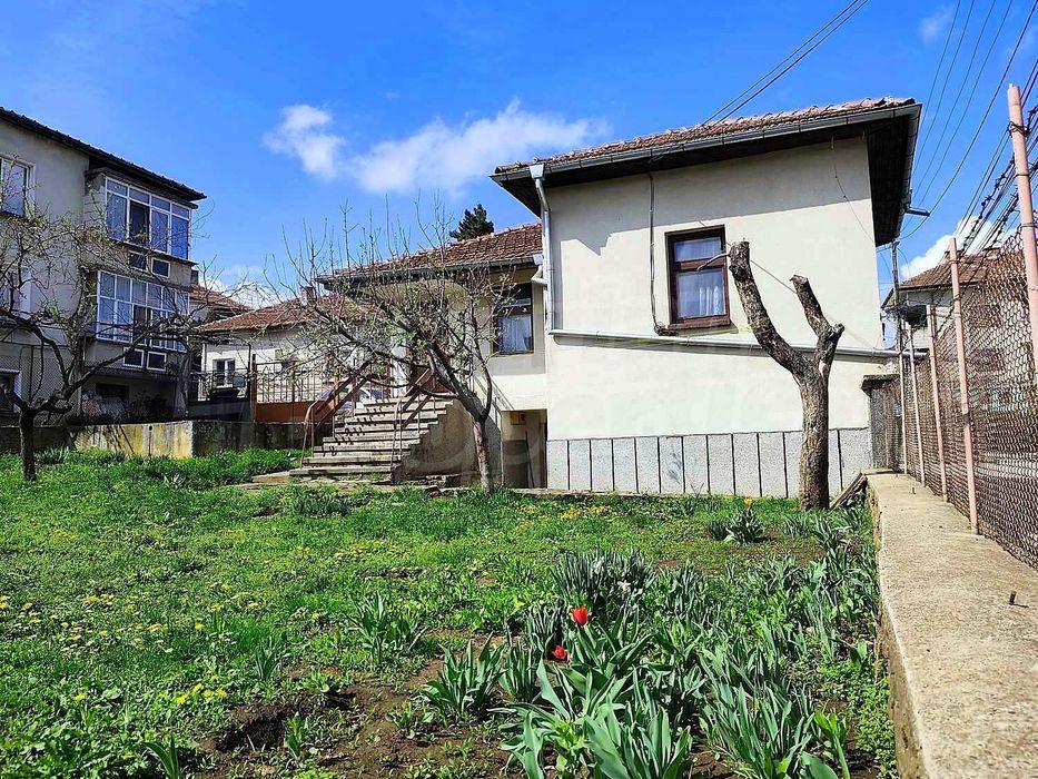 Продава се Къща в Ловеч, Гозница - 90 кв.м за 545 €/кв.м - Снимка #1