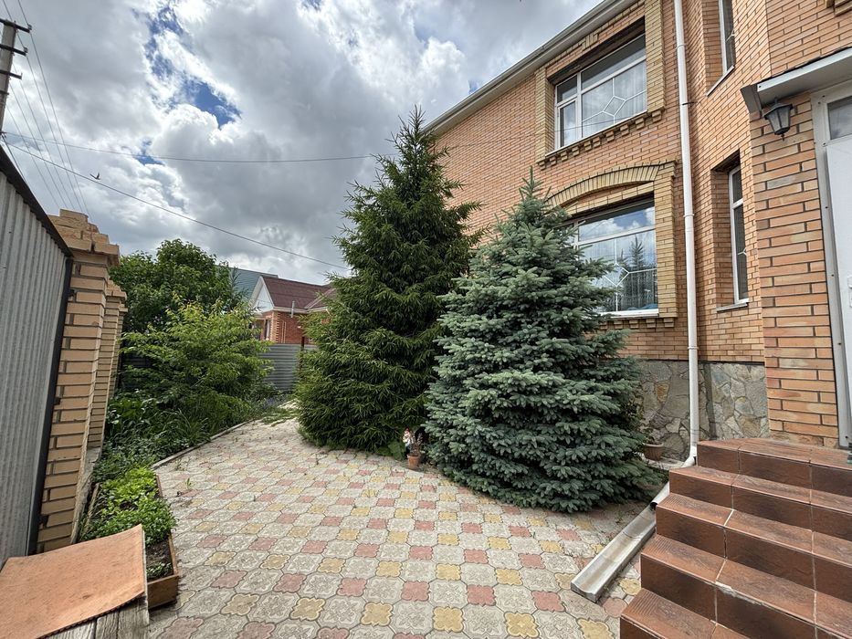 Продам 4х уровневый коттедж на Севере-Западе