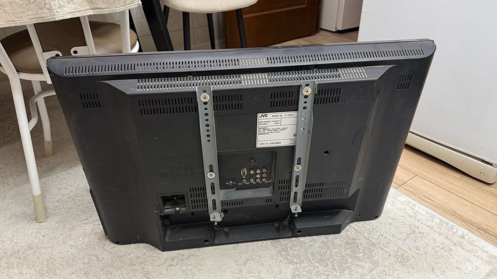 Продам телевизор JVC