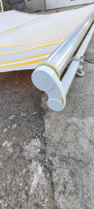Copertină retractabilă 3.8 ml --- 3 ml folosită