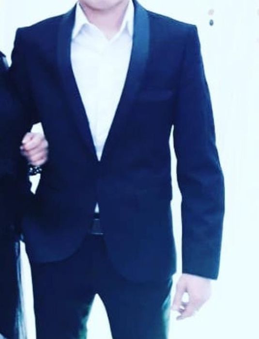 Продам костюм смокинг