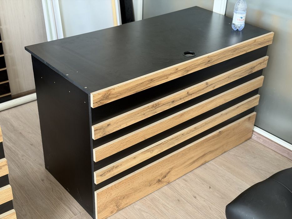 Продам офисные столы!