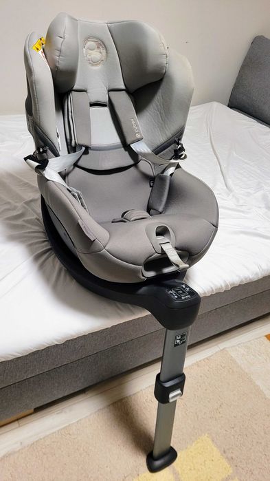 Scaun auto Cybex Gold Sirona S i-Size, rotire 360 de grade, prindere isofix, 0-18 kg, 45-105cm