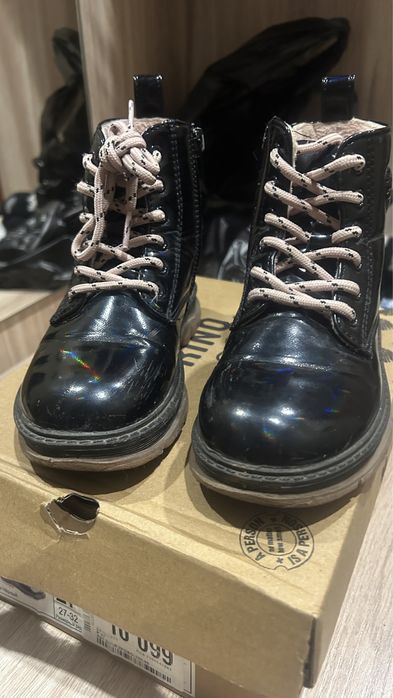 Продам обувь весна на девочку