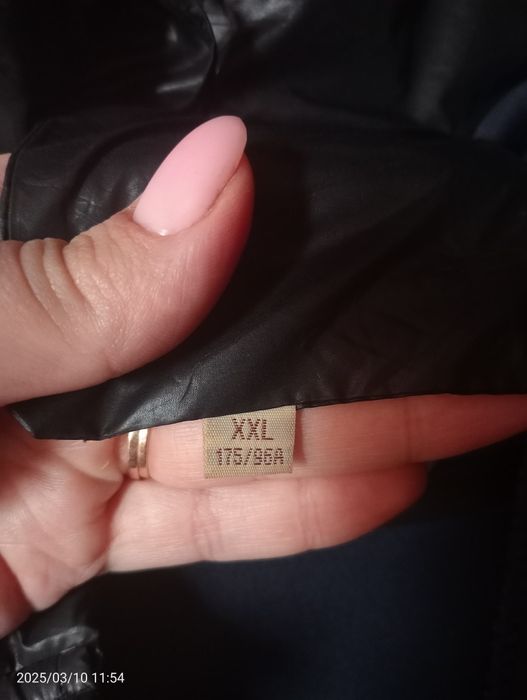 Продам куртку весна