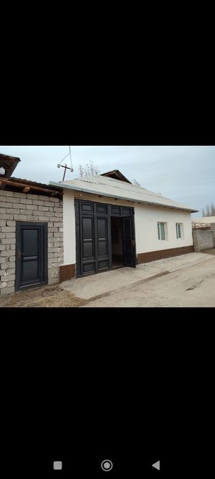 Uy sotiladi  yengi xolati zor xamma sharoidlari bilan