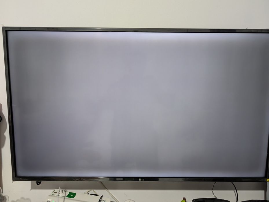 Televizor Smart LG  Led  108 cm