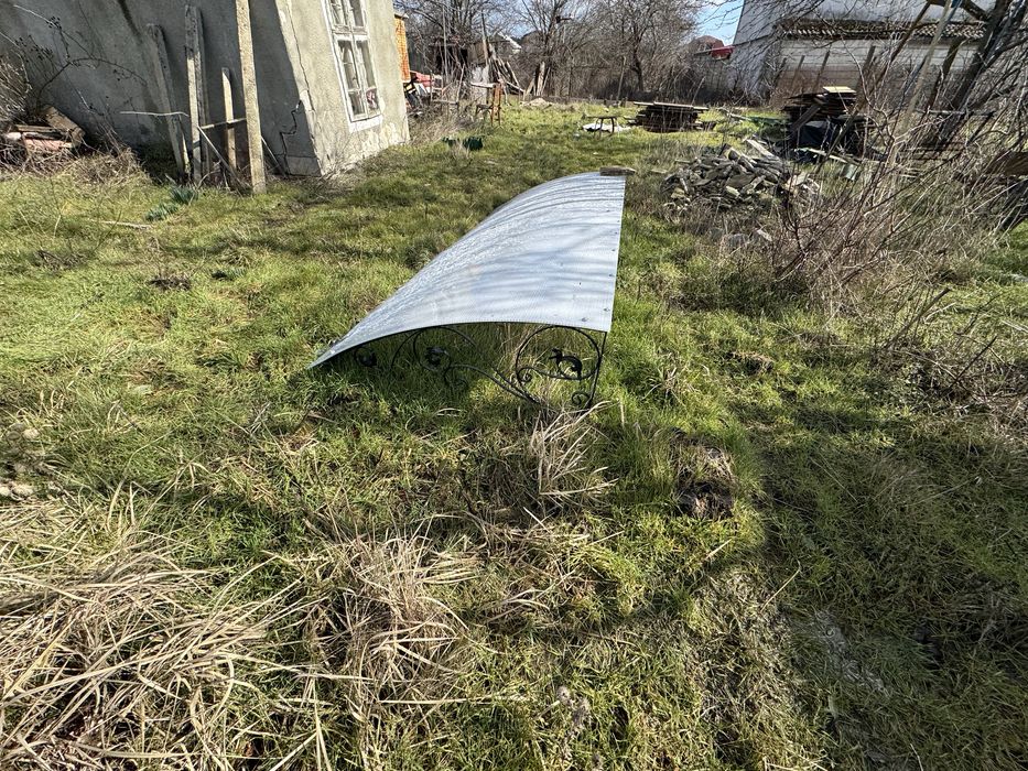 навес за вход на къща  3х1,5 м