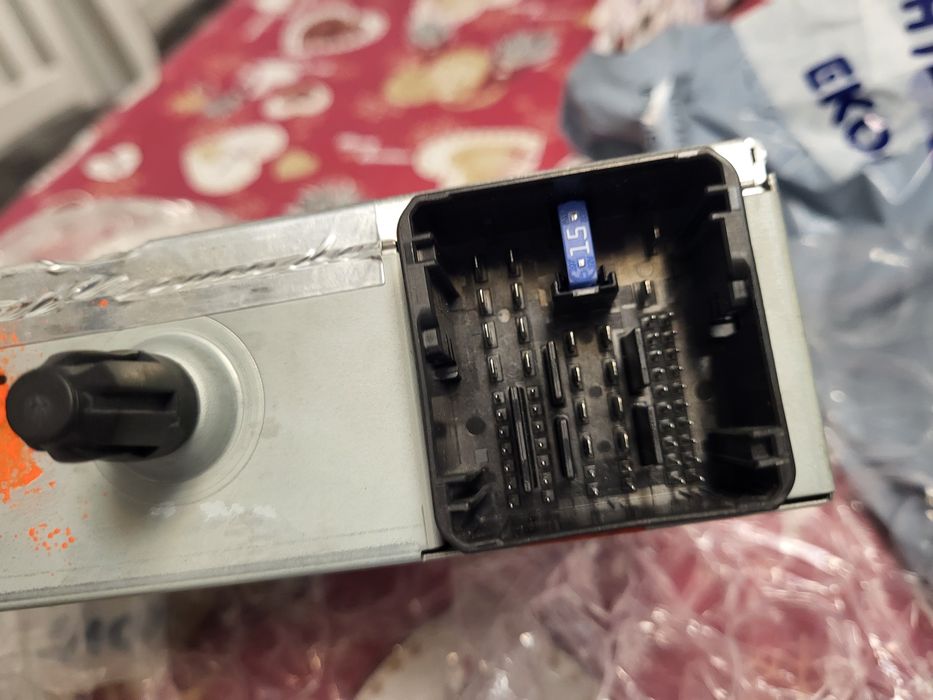 Оригинална мултимедия за Пежо 208 (2015-2019)