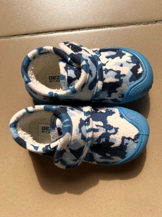 Продам обувь для мальчика 23 размер