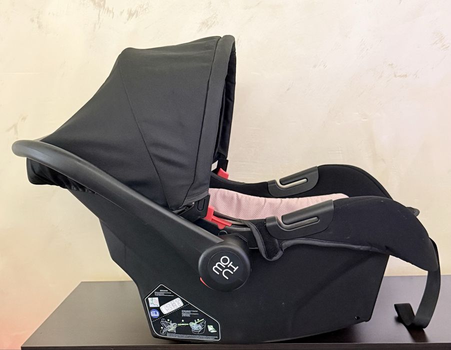 Стол- кошница за кола Moni