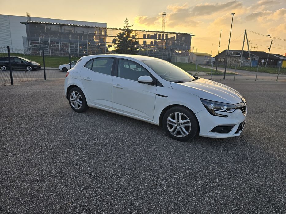 RENAULT Megane