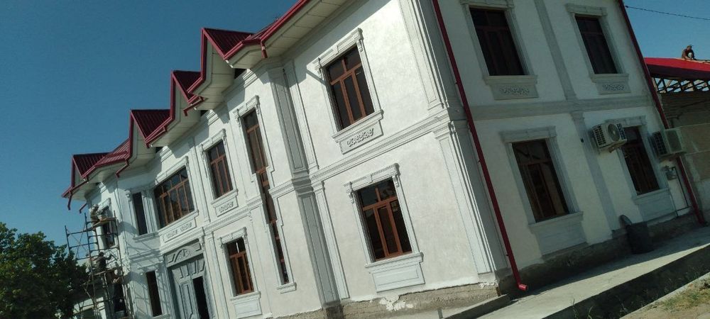 Фасад травертин уста хизмати