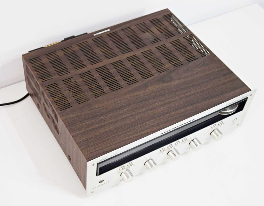 Amplificator Marantz 2215, amplituner
