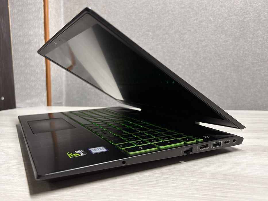 Игровой ноутбук Hp