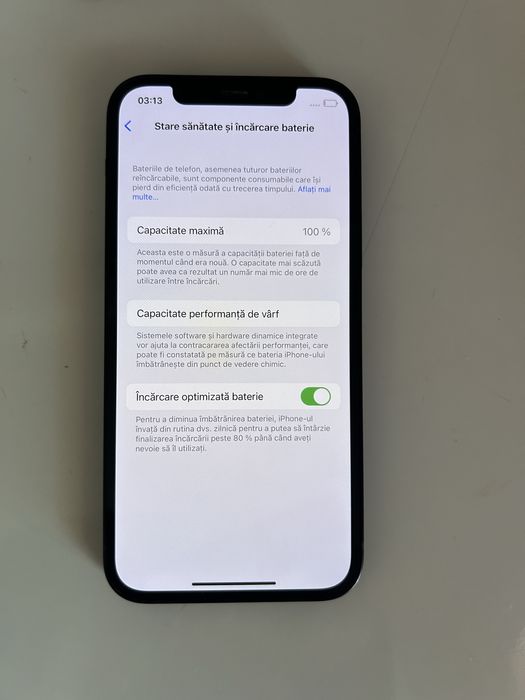 iPhone 12 nou putin folosit