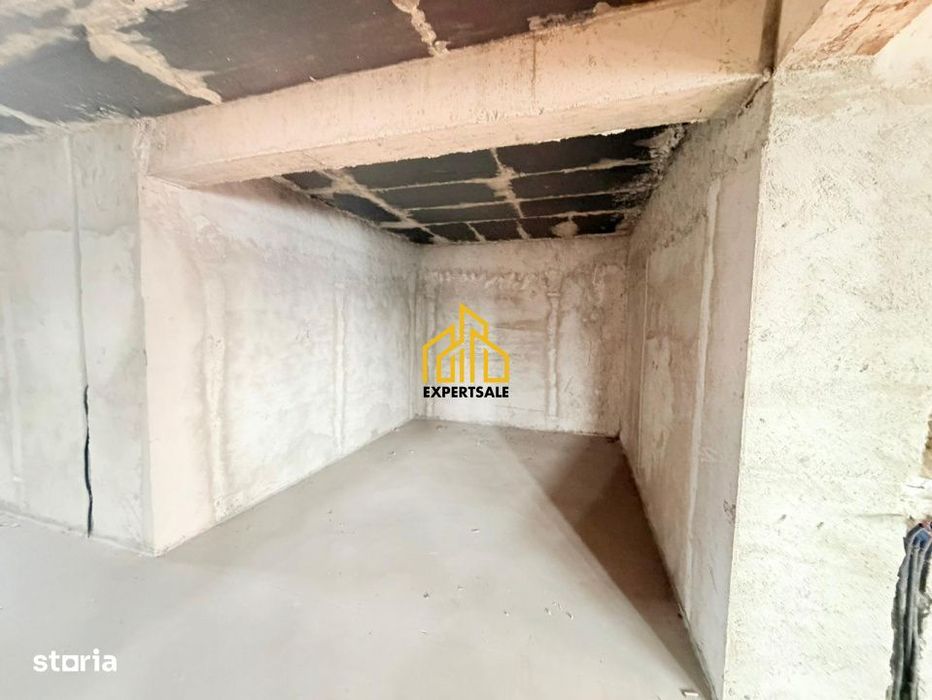 Casa/Vila cu 7 camere, teren 1600 MP/ stadiu avansat/Domnesti/Premium