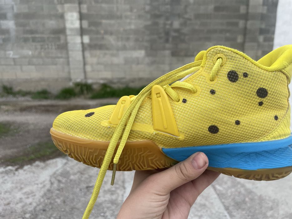 Баскетбольные кроссовки