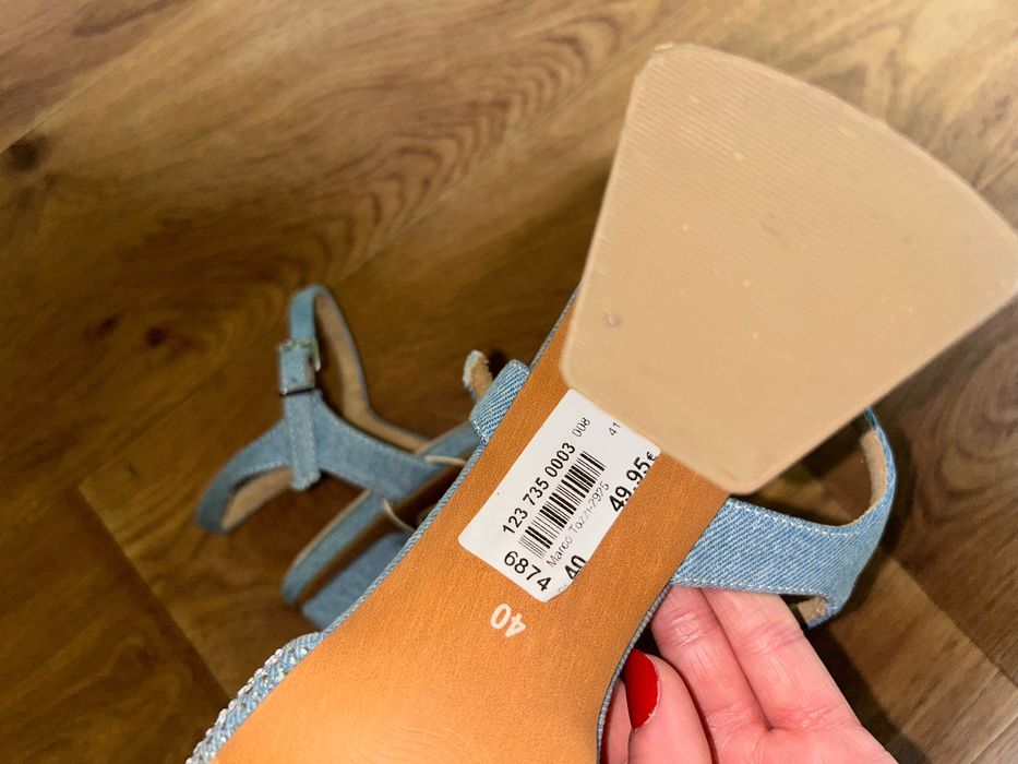 Сандалети на ток