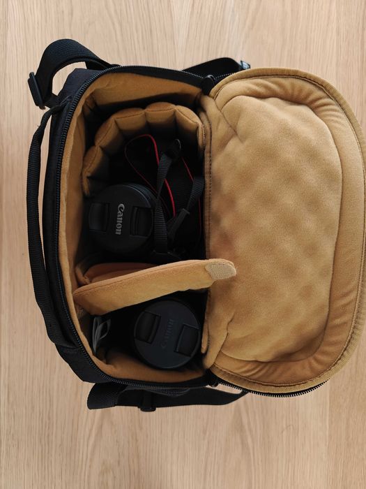 Фотоапарат Canon EOS 2000D + 2 обектива НОВ