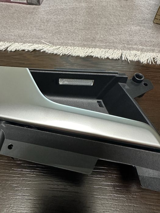 Оригинална дръжка за Audi a4 b9