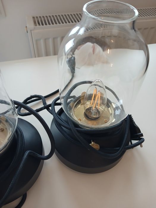 Vand 2 veioze Ikea stare foarte buna