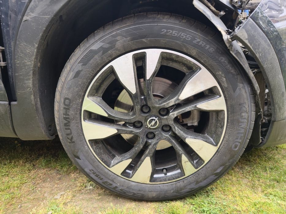 Opel Grandland X avariat