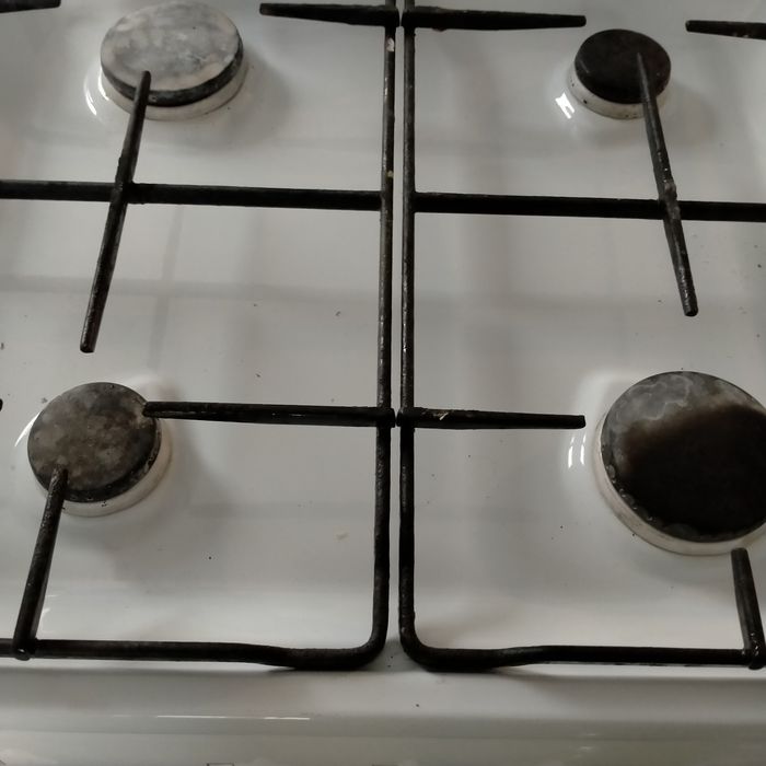 Продам газовую плиту