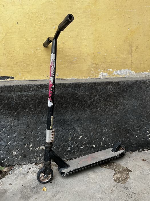 Продам трюковой самокат