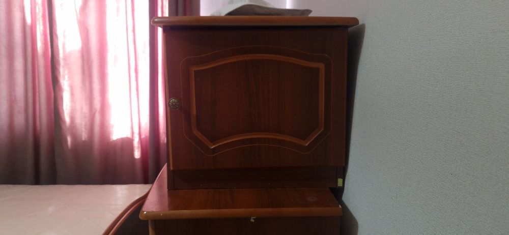 Продам гарнитур в отличном состоянии