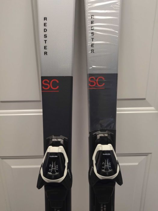 Ски Atomic redster SC 161 см.